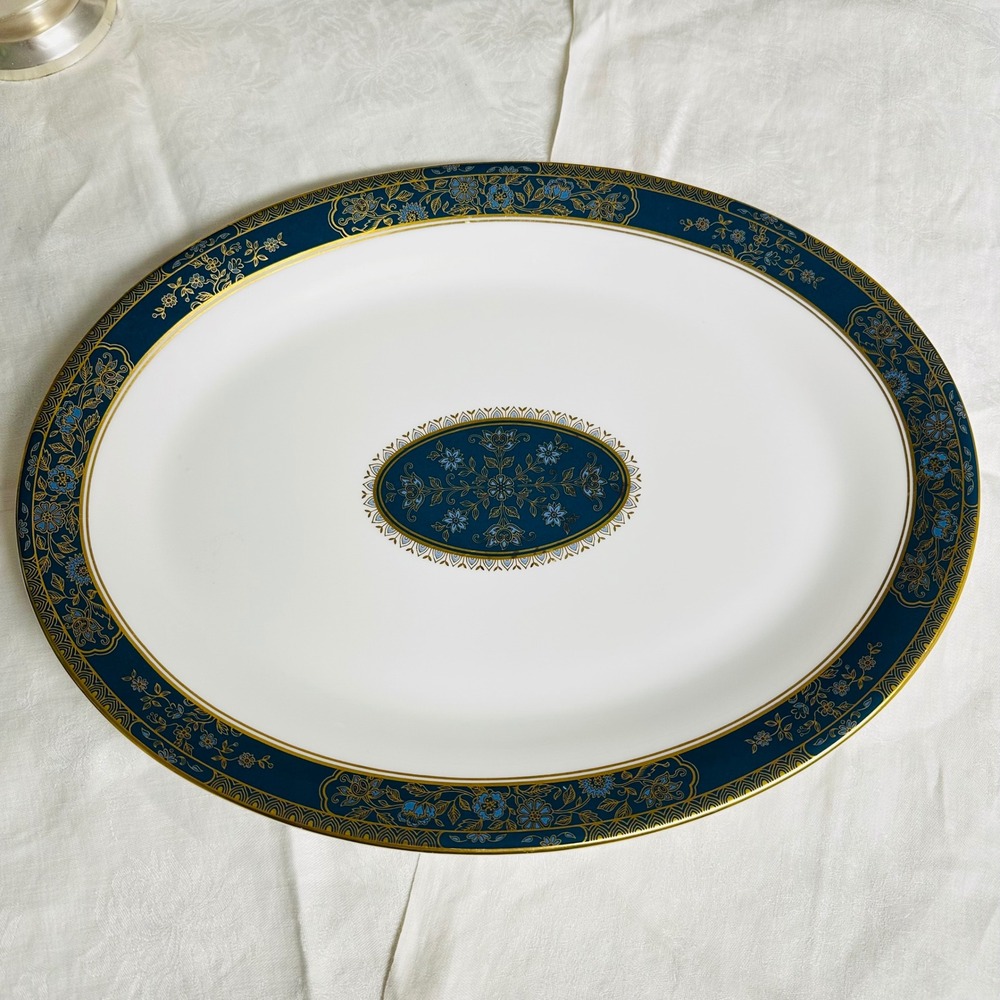 Royal Doulton Carlyle Medium 13 inch Oval Serving Platter Vintage Gilded Trim